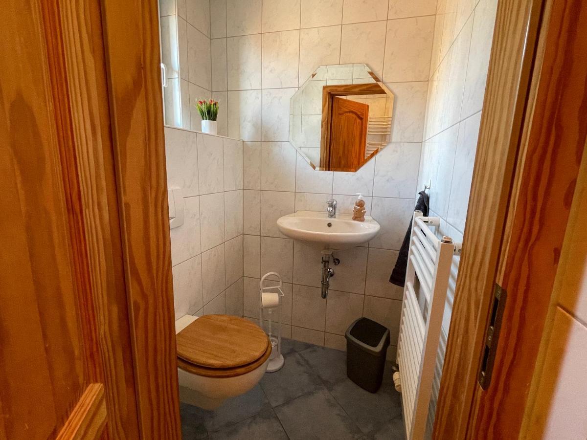 Ferienwohnung Zum Riesenloeffel Arnstadt Exterior foto